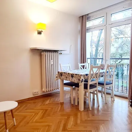 Peaceful 3-room Flat By The Old Town Warsaw