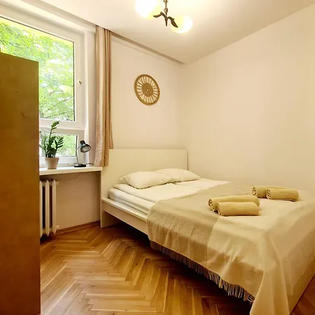 Peaceful 3-room Flat By The Old Town Warszawa